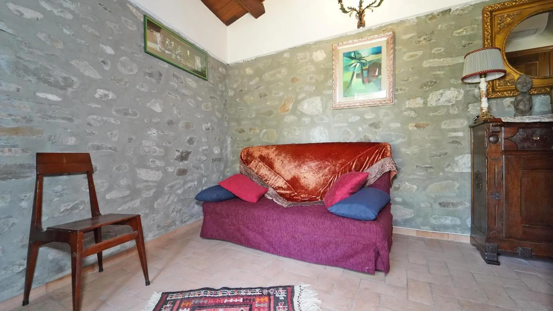 Villa Le Due Lune 6 Pax By Villasretreats Filattiera