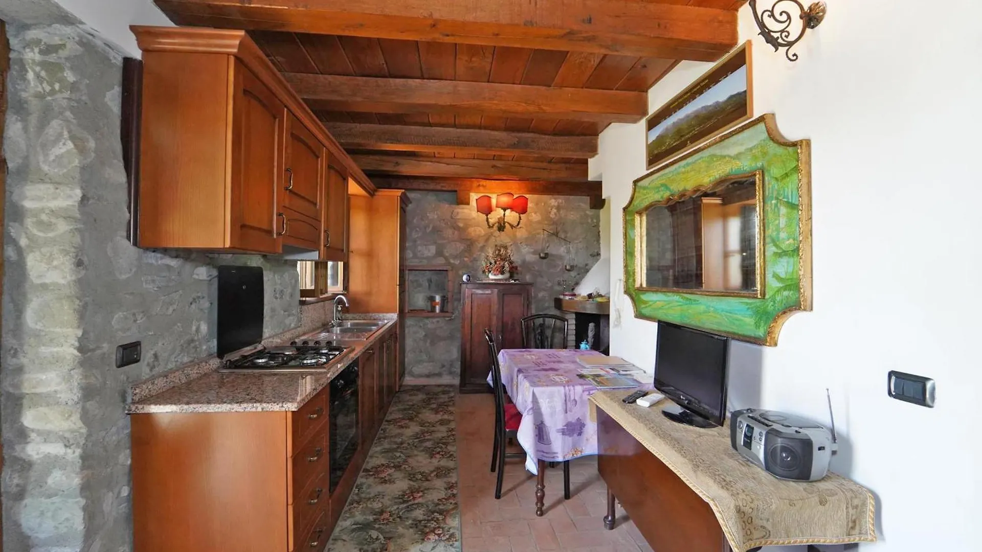 Villa Le Due Lune 6 Pax By Villasretreats Filattiera